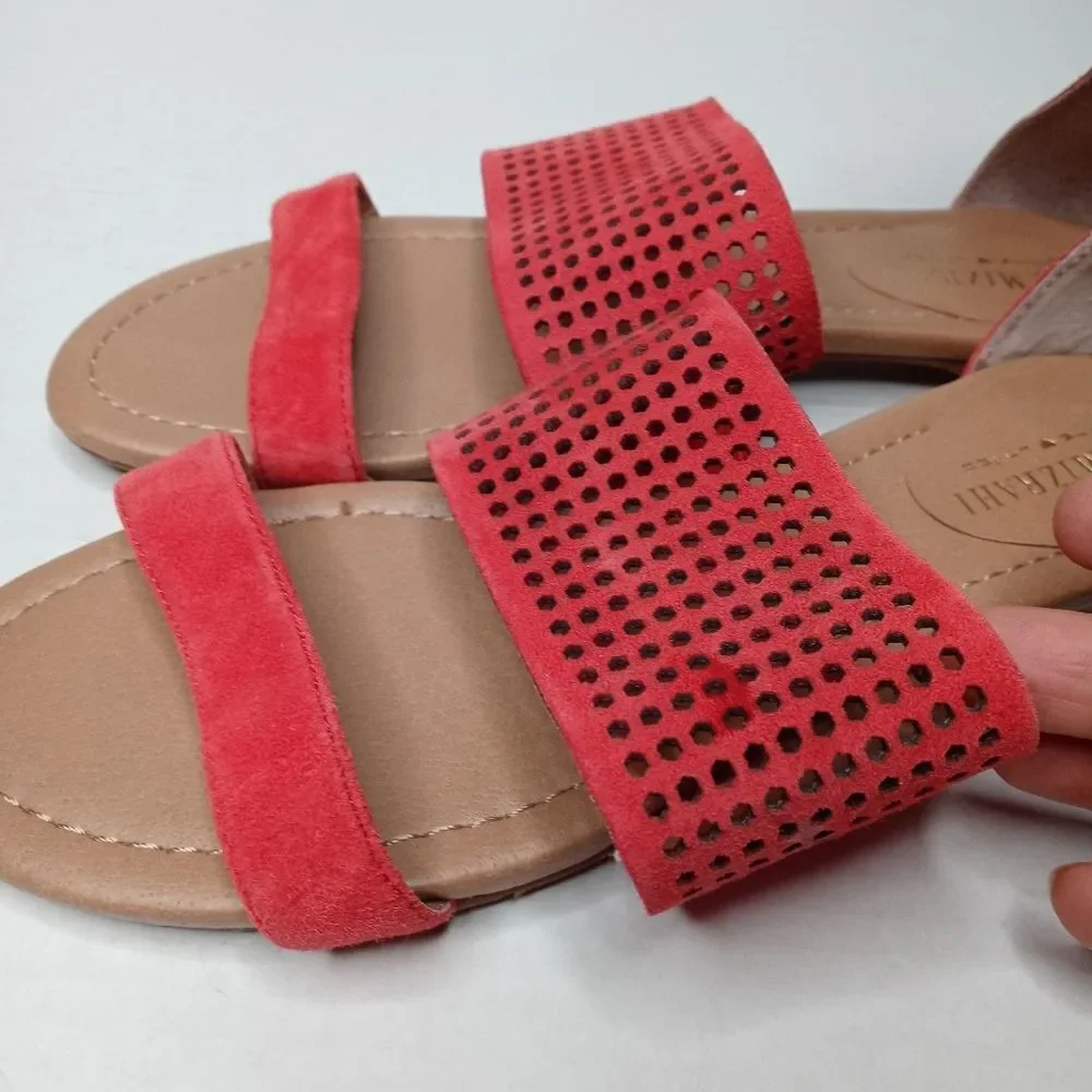 Isaac Mizrahi red ankle strap sandals size 8